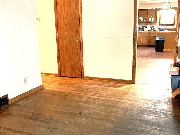5th image of 26 Kleber Ave