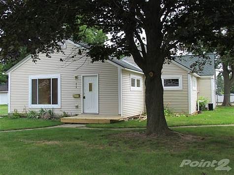 1st image of 215 Oakwood Ave