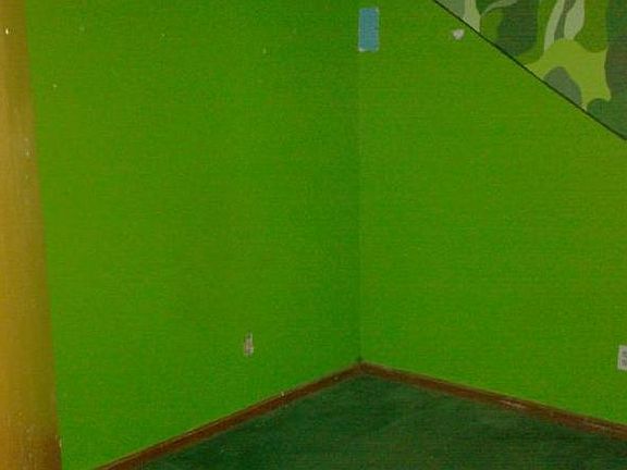 3rd image of 1640 Emerson Ave