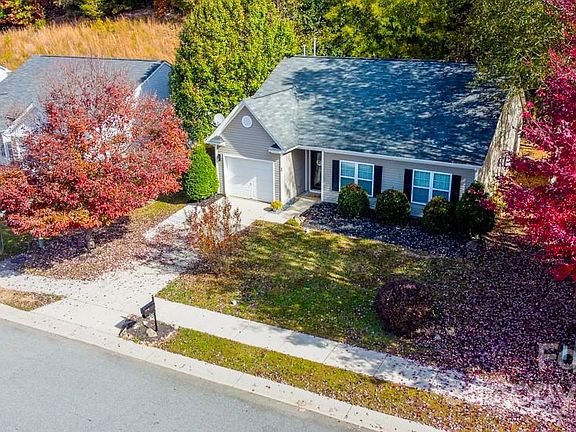 3rd image of 69 Ashton Bluff Cir