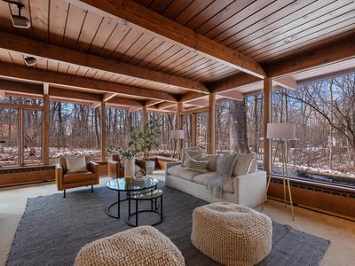 6855 North Elm Tree ROAD, Glendale, WI, 53217