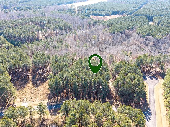 3rd image of 404 Plumtree Cir #207