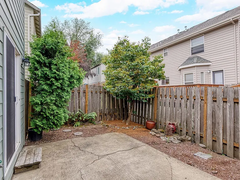 3977 SW 180th Ter — Photo 18