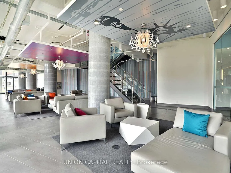 150 E Liberty St #1803 — Photo 25