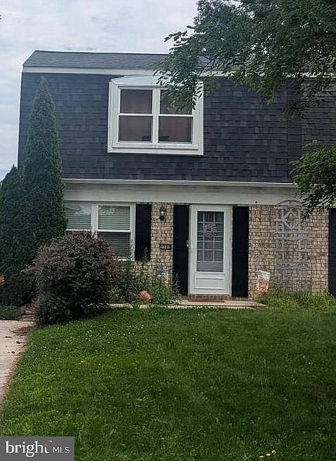 1st image of 558 Hammond Ave