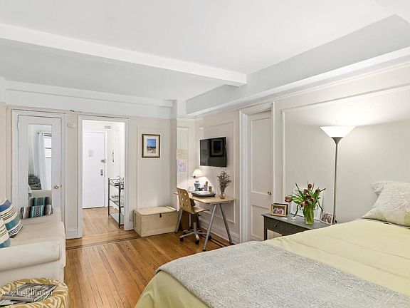 4th image of 2681 Broadway #11A