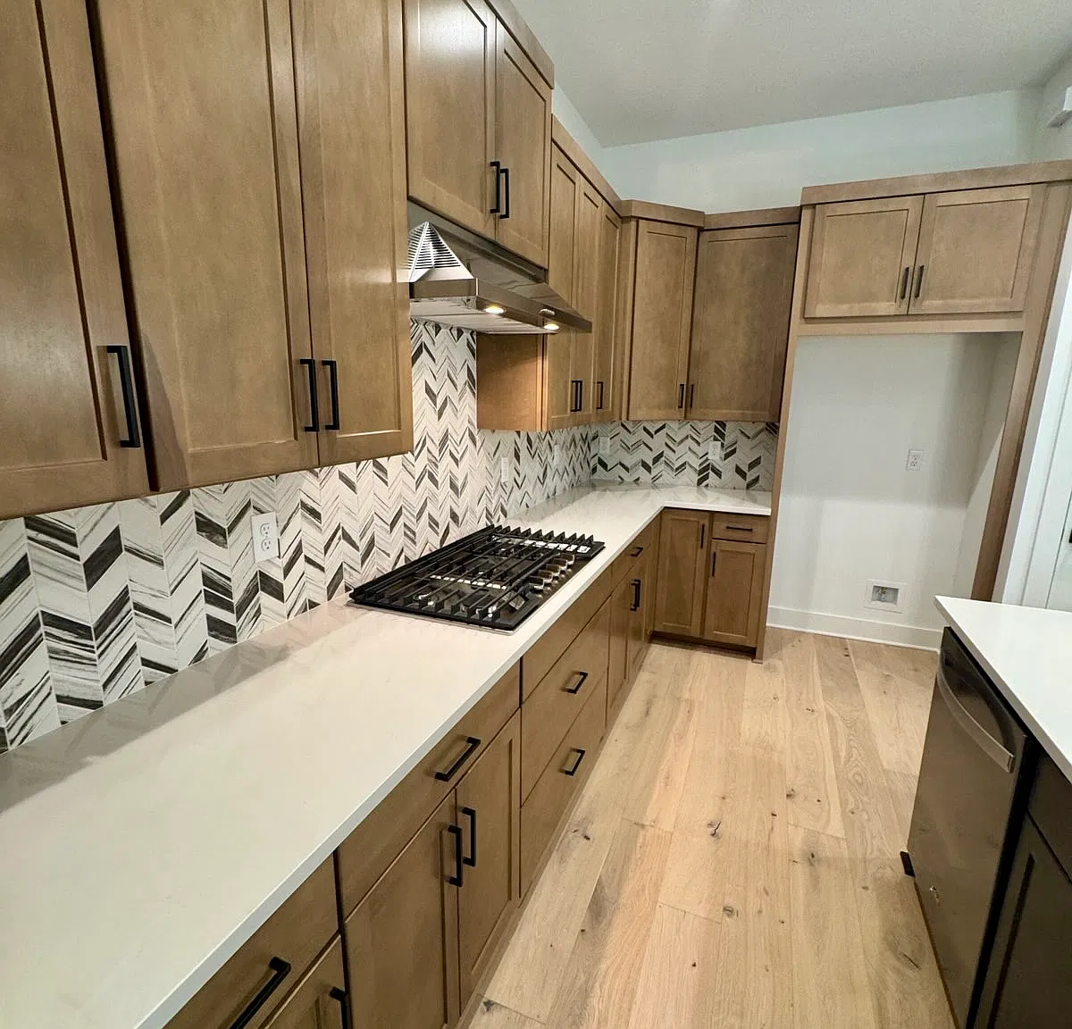 3 bed, 2154 sqft, $3,500 — Photo 4