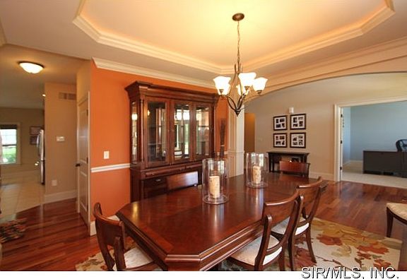4th image of 3705 Cabernet Ln