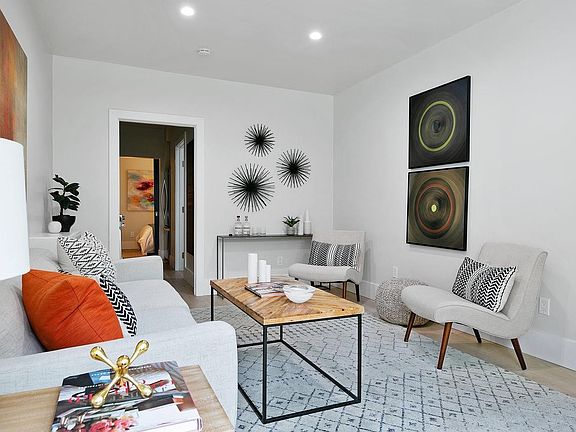 4th image of 1620 Broadway APT 1