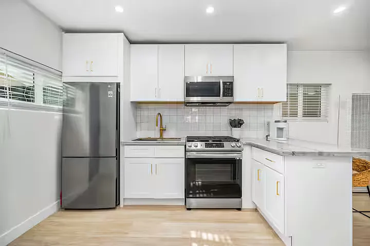 130 Anderson St #B — Photo 8
