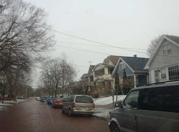 2nd image of 10621 Fortune Ave