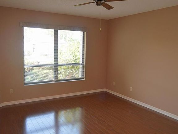 5th image of 3877 Wilshire Cir W #121