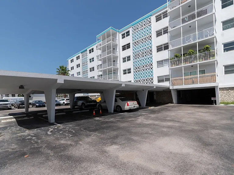 205 Jimmy Buffett Memorial Hwy S #2-ID1044403P — Photo 27