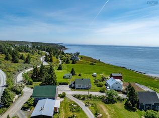 79 Mosher Rd, Lunenburg, NS B0J 2X0