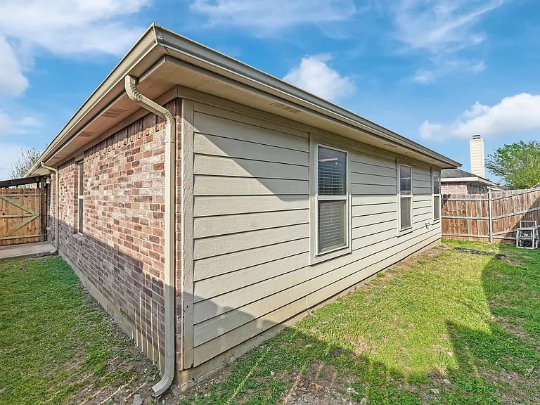 3028 Casa Bella Dr — Photo 24