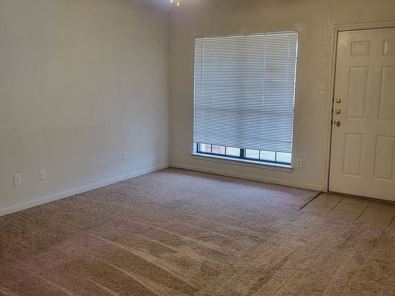 3rd image of 3104 Dannen Ct Unit B