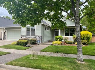 121 Willow Springs Dr, Eugene, OR 97404