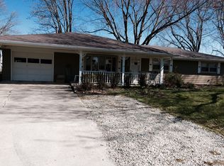 909 Linda Dr, Fortville, IN 46040
