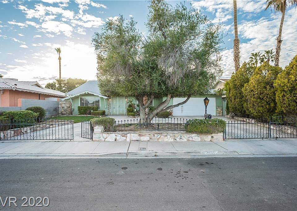 1st image of 4665 Balfour Dr