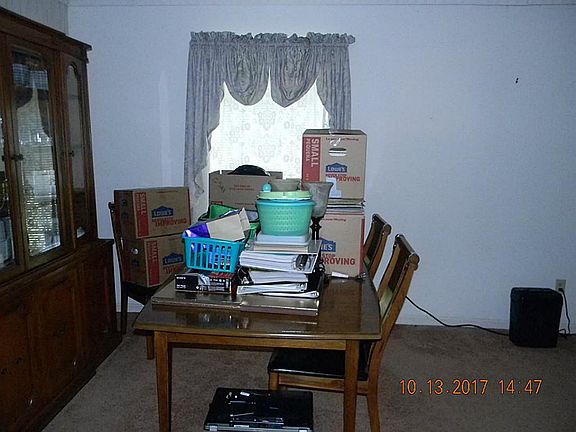 3rd image of 3327 Meadowcreek Dr