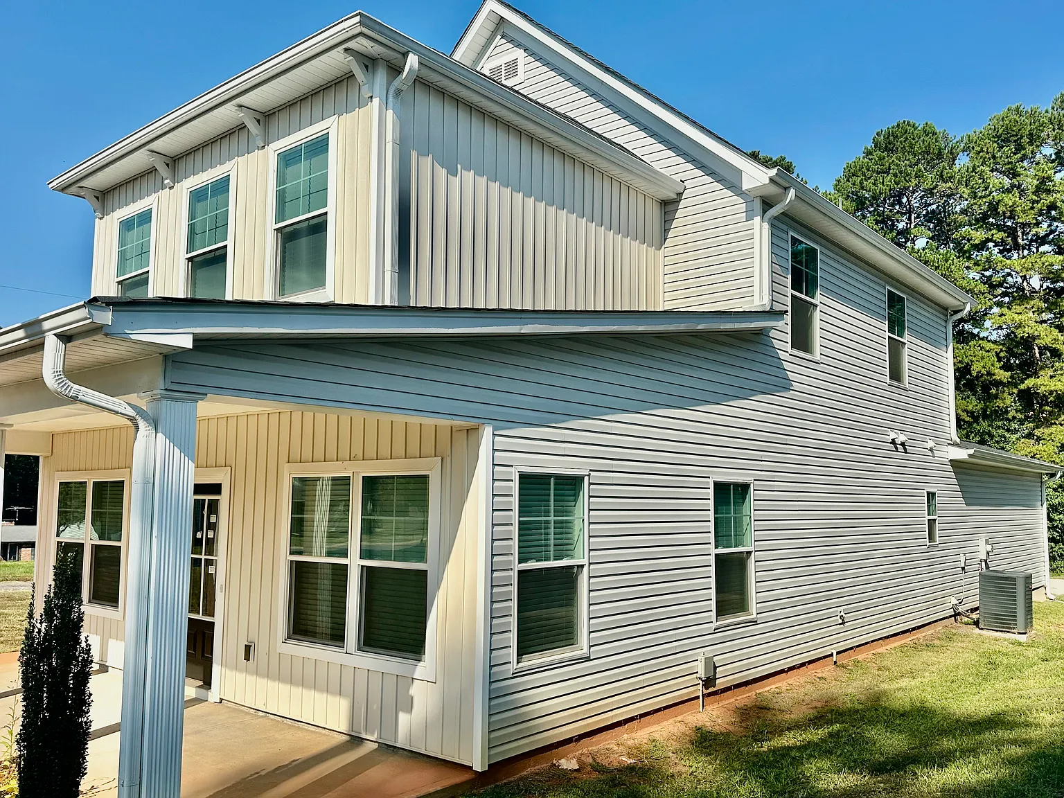 4 bed, 2.5 bath, 2150 sqft, $2,350 — Photo 3