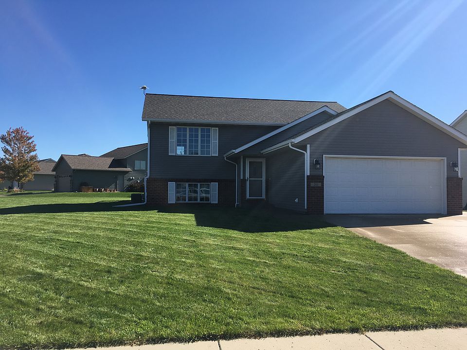 1st image of 201 Grovebrook Cir