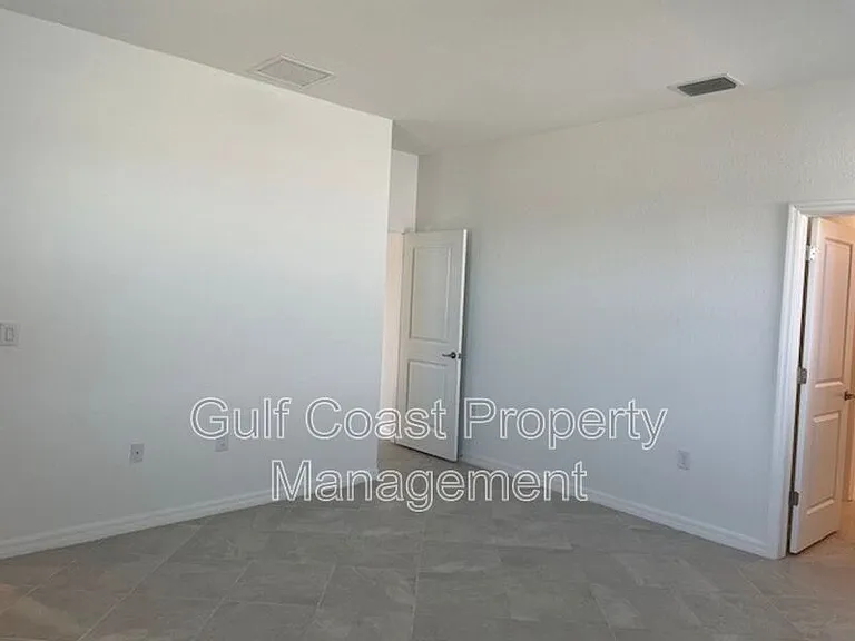 17384 Luminous Ave — Photo 7
