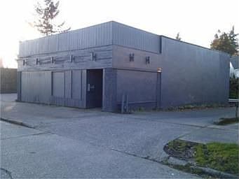 2nd image of 7523 Lake City Way NE