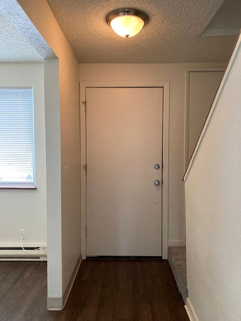Westwood Townhouses — Photo 3