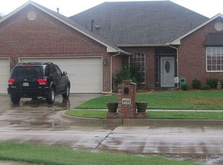 3713 Bridgeport Rd, Norman, OK 73072