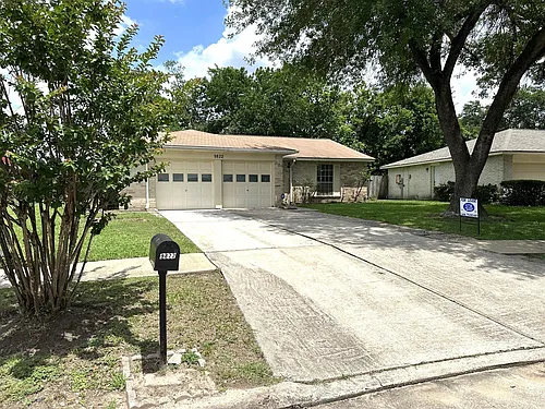 9822 Rumbling Wood Ln Photo 1