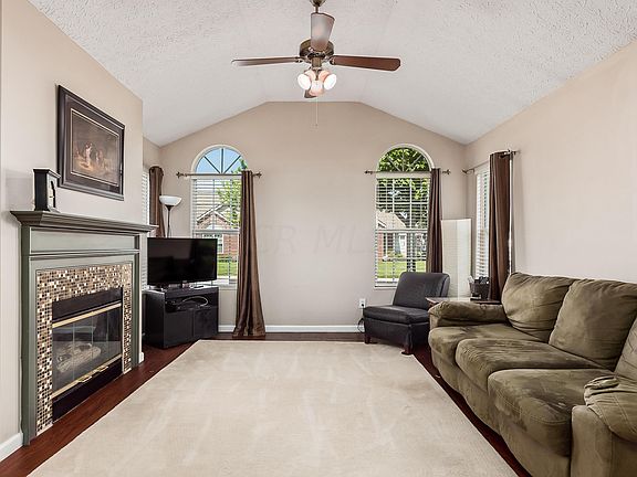 3rd image of 514 Calkin Ln E #22