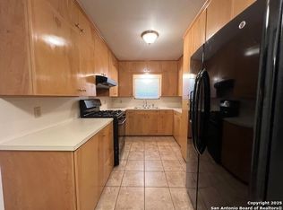118 Ewing Pl, San Antonio, TX 78201