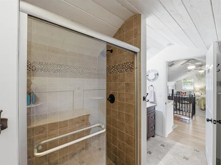 117 S Palmway — Photo 22