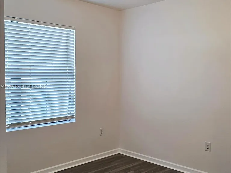 808 Old Country Rd SE — Photo 13