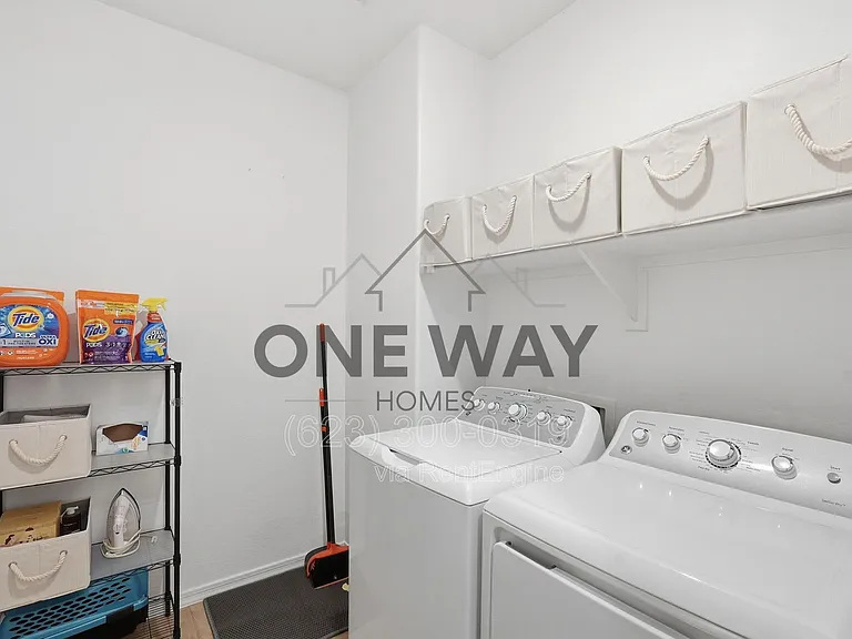 11253 E Ulysses Ave — Photo 23