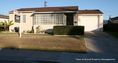 1st image of 3841 Vista Grande Dr
