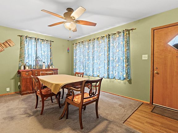 4th image of 614 W Elm St