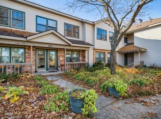990 Kensington Trl APT 205, Eagan, MN 55123