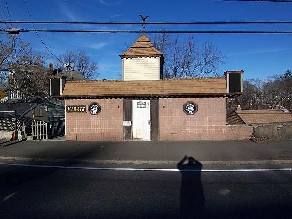 1st image of 207 Lynnfield St