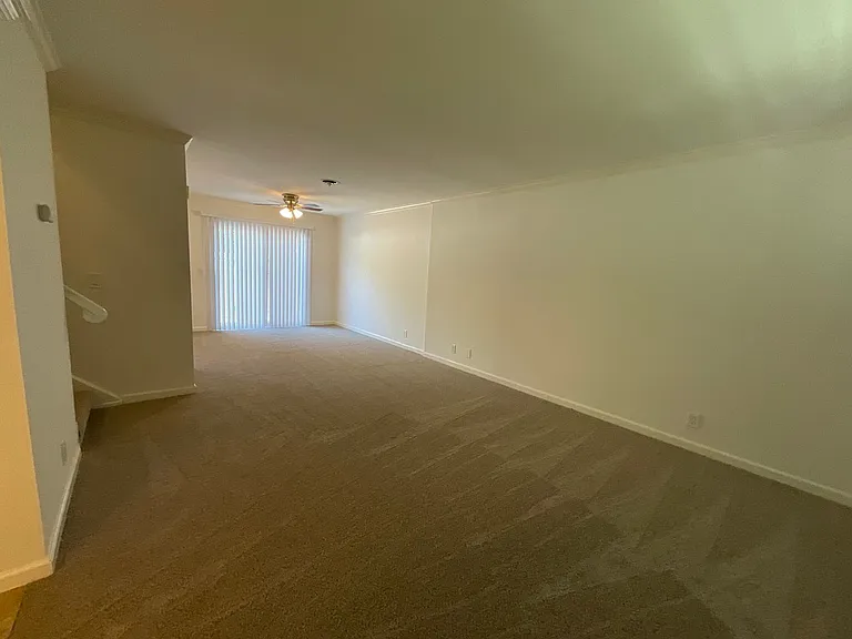19754 Kingswood Ln — Photo 2