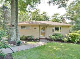 7072 Baptist Rd, Bethel Park, PA 15102