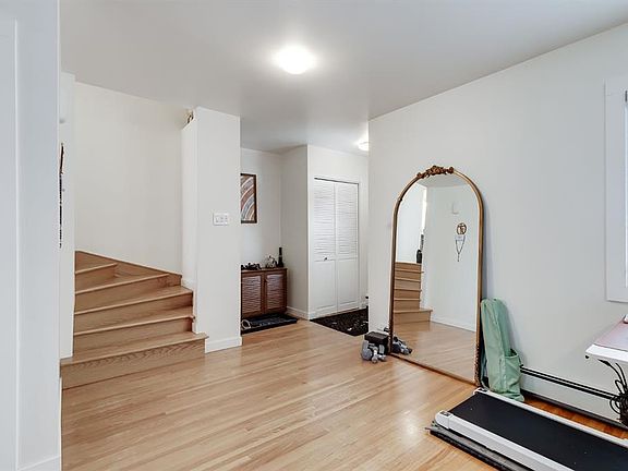 4th image of 11 NE Foley Rd SE