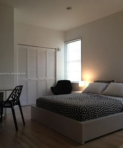 1127 Euclid Ave #205 — Photo 10