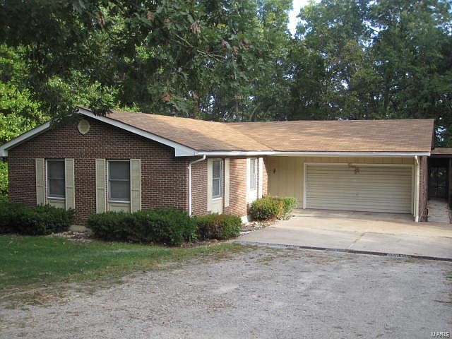 1st image of 121 White Oak Estates Dr