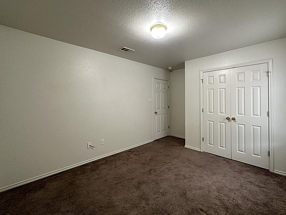 4th image of 307 Janelle Dr APT A