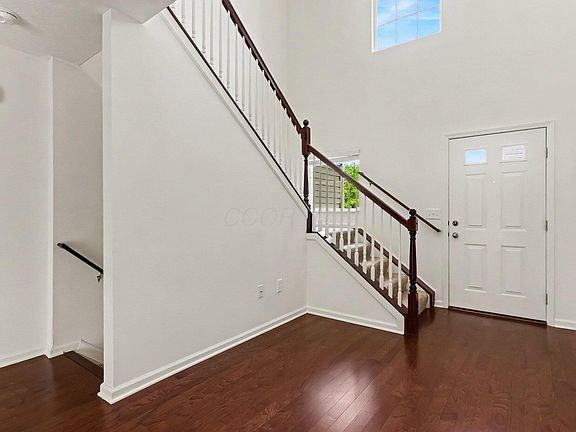 3rd image of 8345 Bruntsfield Rd