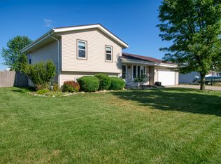 8330 S Shepard Ave, Oak Creek, WI 53154