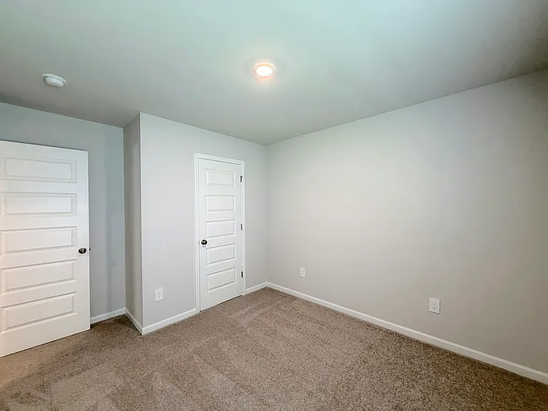 128 Challenger Way — Photo 38