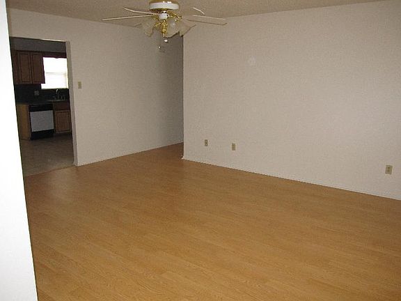 2nd image of 2505 Traverse Dr